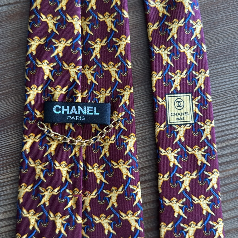 Chanel silk tie with chain - Picture 6 of 6